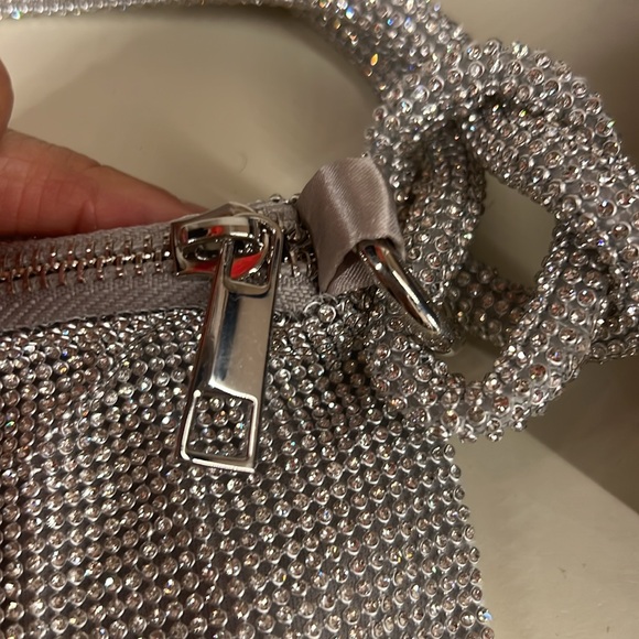 NWOT Silver Rhinestone Evening Bag with detachable strap. - Picture 6 of 12